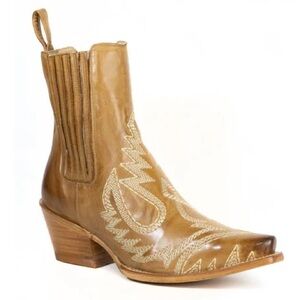 IN SEARCH OF: Stetson Greta Leather Boots- Gold